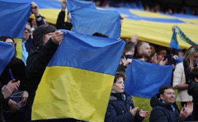 torcedores, bandeira ucrânia