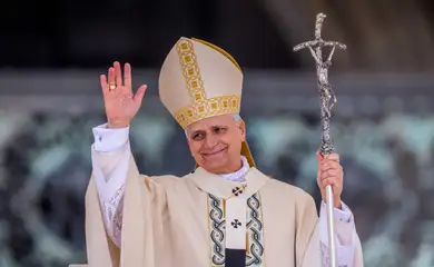 The new Pope Leo XIV stands in St. Peter's Square at his inauguration. The American Robert Francis Prevost is the first pontiff from the United States.
