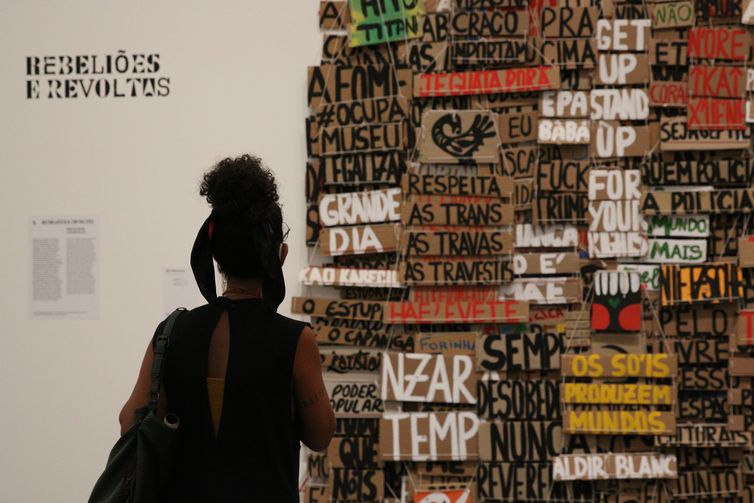 Brazilian History Exhibition, curated by Adriano Pedrosa and Lilia M. Schwartz, at the São Paulo Museum of Art Assis Chateaubriand - MASP.