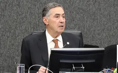 Brasília (DF), 23/09/2025 - O presidente do Supremo Tribunal Federal (STF) e do Conselho Nacional de Justiça (CNJ), Luís Roberto Barroso, durante balanço de sua gestão à frente do CNJ, na 4ª Sessão Extraordinária de 2025 do Conselho. Foto: Valter Campanato/Agência Brasil