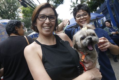 Paulo Pinto/Agência Brasil São Paulo (SP), 10/11/2024 - Claudia Cristina mãe de Eestudante no segundo dia de provas do ENEM na UNIP Vergueiro em São Paulo. Foto: Paulo Pinto/Agência Brasil