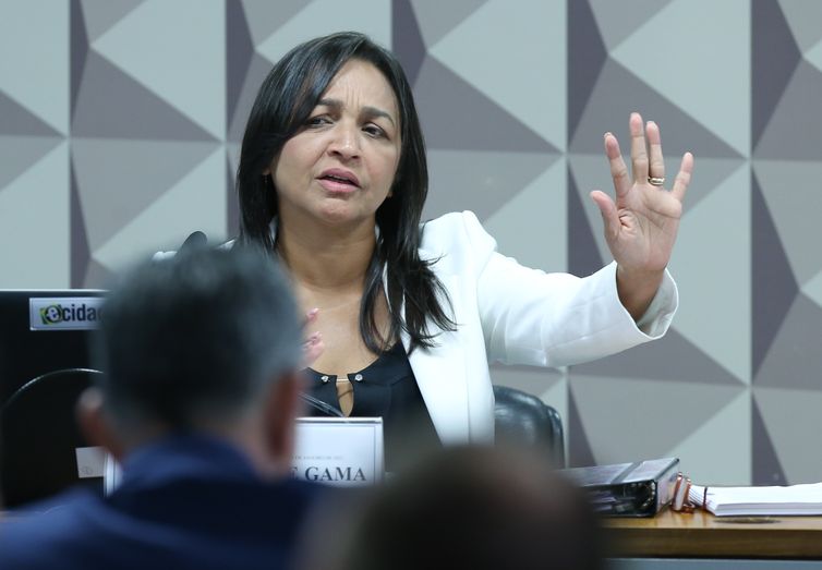 Brasília (DF) 06/06/2023 Senadora e relatora da CPMI do golpe, Eliziane Gama, leu o seu plano de trabalho ao colegiado. Foto Lula Marques/ Agência Brasil.