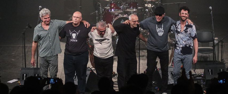 Premê comemora 40 anos e canta sucessos em show no BNDES Premê comemora 40 anos e canta sucessos em show no BNDES