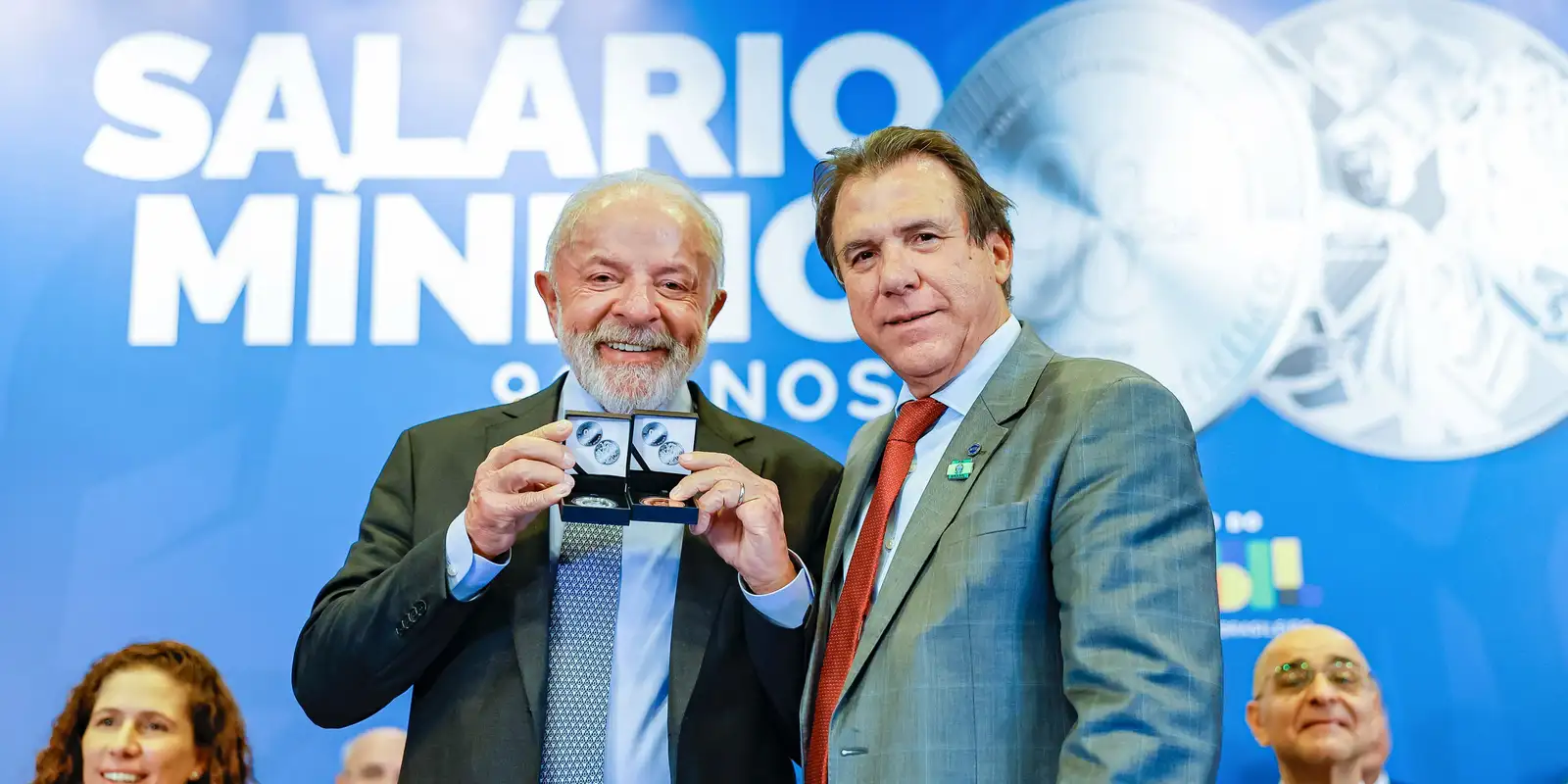 Lula celebrates rights enshrined in Brazil’s minimum wage law