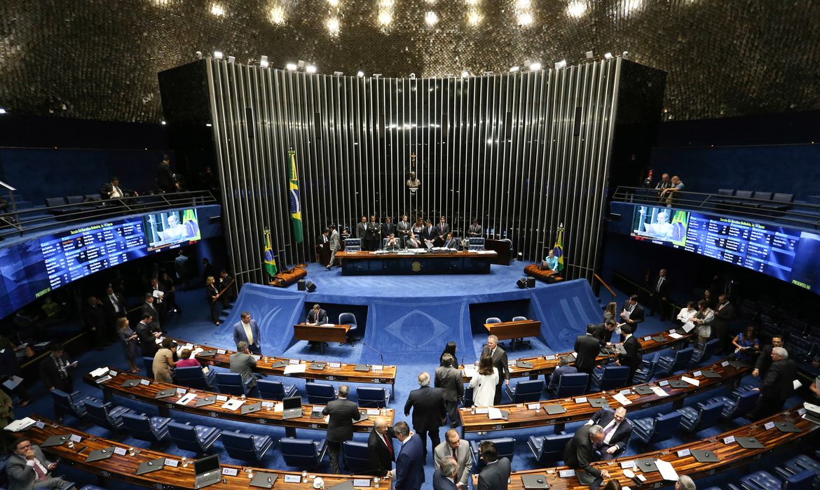 Brasília - Senado aprova projeto que reabre prazo para repatriação e regularização de ativos (bens, valores, créditos e direitos) mantidos no exterior e não declarados (Fabio Rodrigues Pozzebom/Agência Brasil)