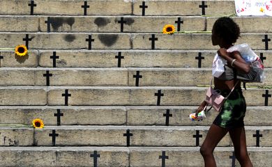Rio discute medidas contra aumento do feminicídio 