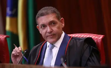 Brasília (DF), 07/04/2026 - O ministro Nunes Marques durante sessão do TSE. Foto: Luiz Roberto/TSE