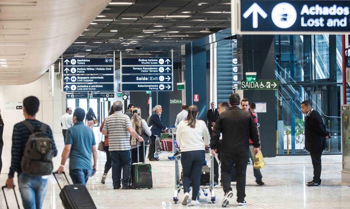 Anac reforça monitoramento em aeroportos no período de férias | Agência  Brasil