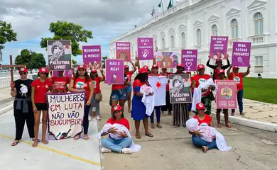 Mulheres de todo o país saíram às ruas neste 8 de março, Dia Internacional da Mulher, pela igualdade, pela redução da pobreza, contra a violência contra as mulheres, o machismo e por mais participação na política. As manifestações, no Norte e Nordeste do país começaram pela manhã e se estendem ao longo do dia: caminhadas, intervenções artísticas, feiras feministas, ocupações, ações solidárias chamaram a atenção da sociedade para as graves desigualdades entre homens e mulheres. Foto: MST MA/Divulgação