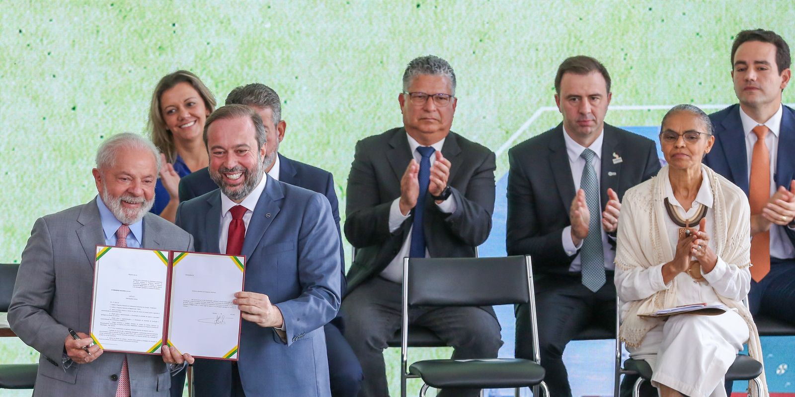 Projeto estimula a produção de biocombustíveis 3 Projeto estimula a produção de biocombustíveis