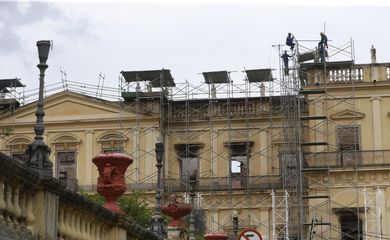 Pela primeira vez, cinco meses após o incêndio, o palácio que abrigava o Museu Nacional do Rio de Janeiro, foi aberto para a imprensa, e parte do acervo recuperado foi apresentado. 