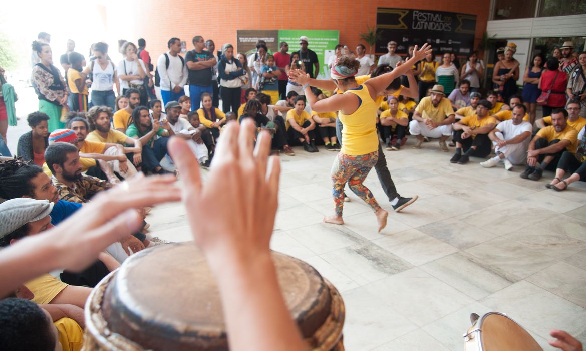 Roda de capoeira na oitava edição do Festival Latinidades (Macello Casal Jr/Agência Brasil)