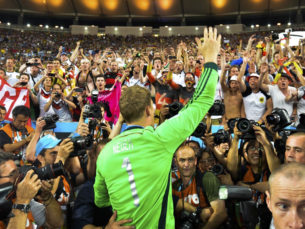 Alemão Manuel Neuer é eleito melhor goleiro do mundo, Esportes