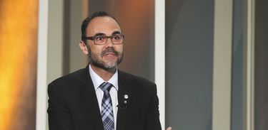 Sem Censura convida o médico Luiz Fernando Córdova