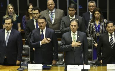 Jair Bolsonaro toma posse como presidente da República em cerimônia  no Congresso Nacional. 