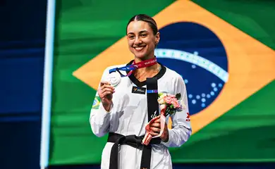 Wuxi, 28/10/2025 - Atleta Milena Titoneli,  conquista medalha de prata no Munidal de taekwondo 2025. Foto: cbtkd.oficial/Instagram