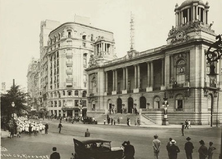 Augusto Malta - Acervo do IMS Rio de Janeiro, 21/07/2023, foto do prédio da Câmara Municipal do Rio de Janeiro feita em 1928, hoje, Palácio Ernesto Rodrigues. Foto: Augusto Malta - Acervo do IMS