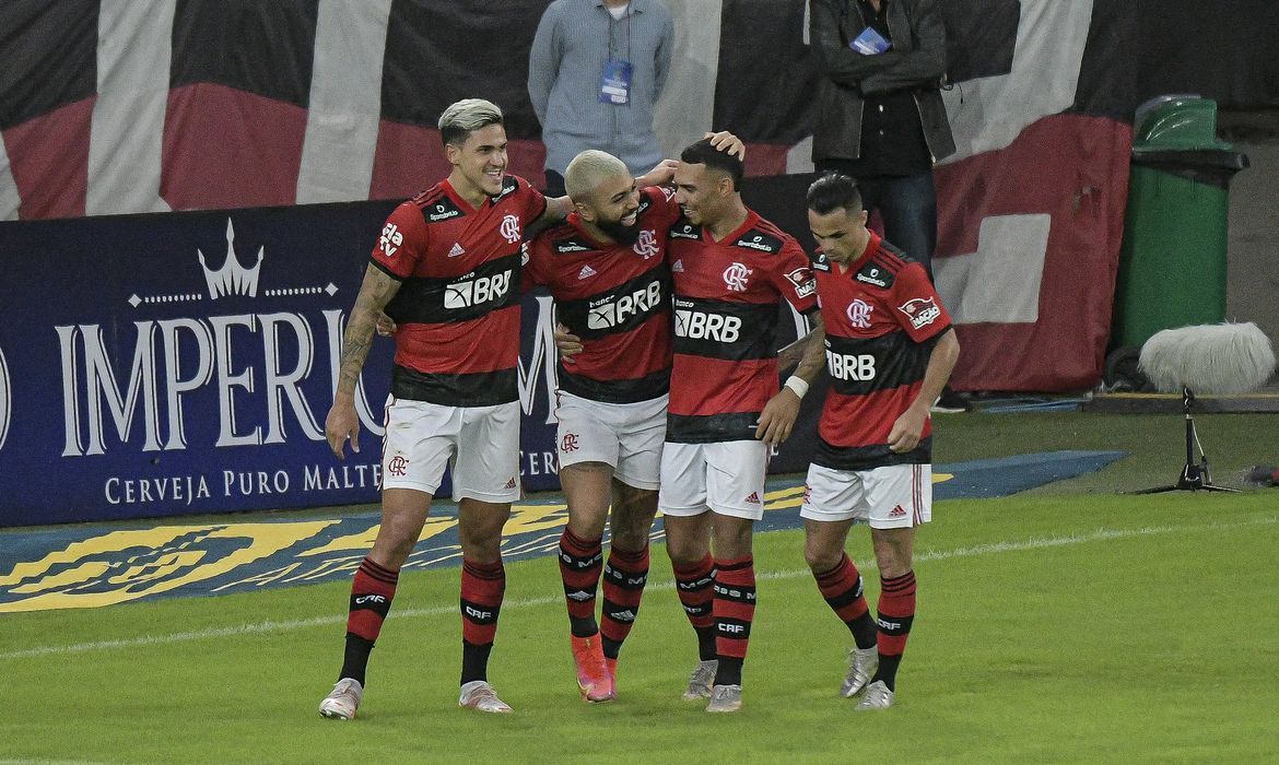 Flamengo vence por 4 a 1 Volta Redonda e vai à final do Carioca - em 08/05/2021