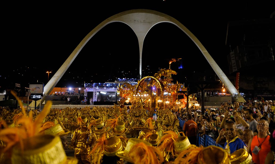 Rio de Janeiro - Beija-Flor de Nilópolis, terceira escola do grupo especial do Carnaval do Rio (Tomaz Silva/Agência Brasil)