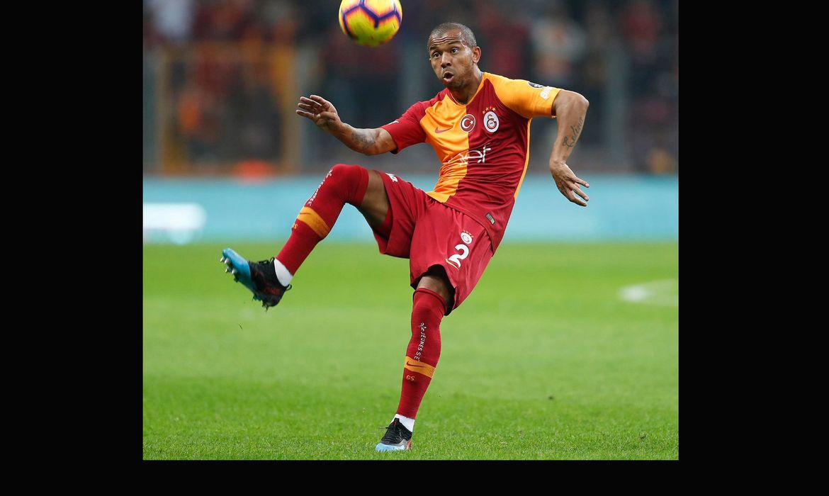 Fim de jogo! Com Mariano (@marianof25
) mais uma vez em campo, o @GalatasaraySK
 goleou o Antalyaspor, por 5 a 0, em jogo da 25ª rodada do Campeonato Turco, em Istambul. Este foi o 20º jogo do lateral-direito como titular na liga turca