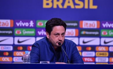 Técnico Arthur Elias convoca seleção brasileira feminina de futebol para Olimpíada de Paris, em 02/07/2024