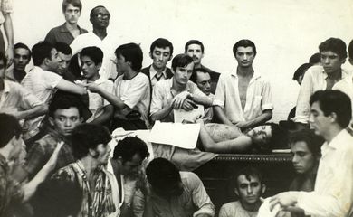 Rio de Janeiro (RJ) - Edson Luís Lima Souto foi assassinado por um soldado da PM, com um tiro no peito, em 28 de março de 1968, no restaurante Calabouço, no Rio de Janeiro. Foto|: Acervo da Biblioteca Nacional