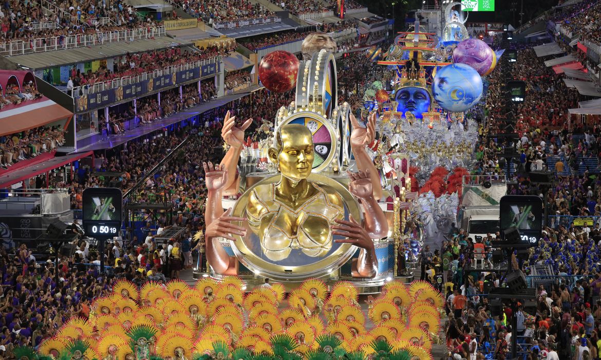 Carnaval: 8 milhes de pessoas devem curtir a folia no Rio de Janeiro