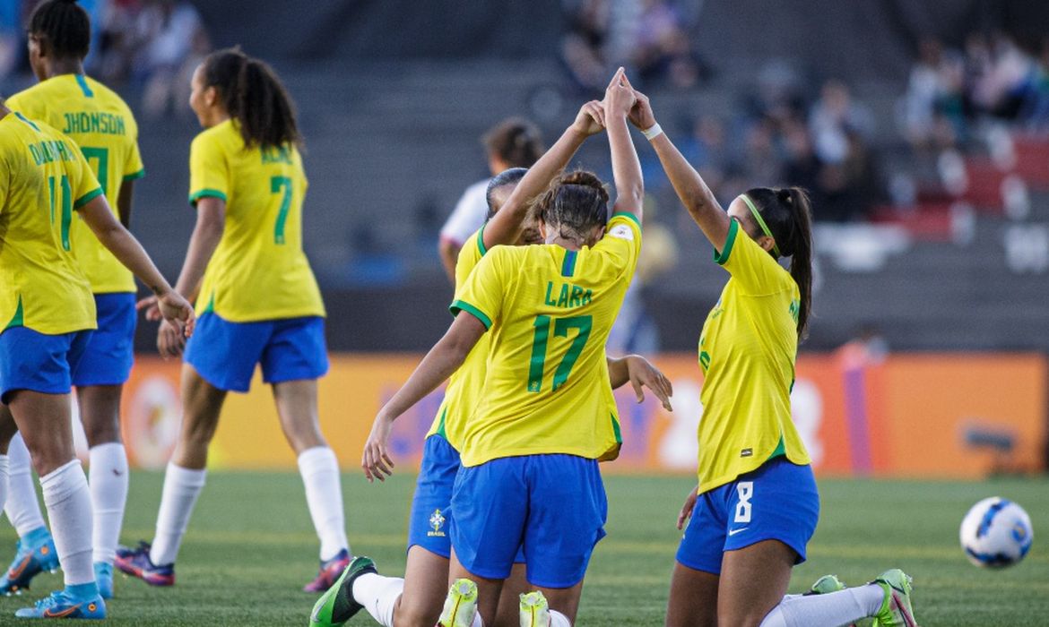Futebol Feminino - Ontem (2), O Brasil goleou o Chile por 12x0, pelo jogo  de estreia, no Sul-Americano de futsal Feminino Sub-20. 🇧🇷🔥 O Brasil  volta a quadra hoje (3), às 15h