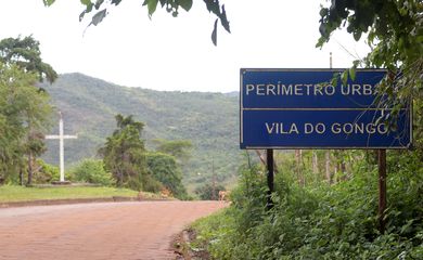 Vista de uma estrada perto da mina Gongo Soco operada pela Vale SA que foi evacuada, em Barão de Cocais