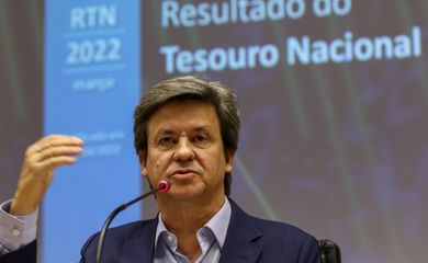 O secretário do Tesouro Nacional, Paulo Valle, apresenta o Relatório da Dívida Pública Federal referente a março