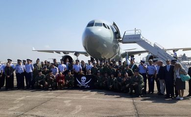 A Força Aérea Brasileira (FAB) realiza na Base Aérea do Galeão,  cerimônia que marca o recebimento da primeira aeronave KC-30, modelo A330-200, batizado como FAB 2901.