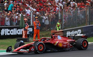 Charles Leclerc no GP de Monza
 1/9/2024   REUTERS/Claudia Greco