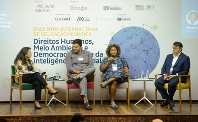 Rio de Janeiro (RJ), 23/05/2024 – Mesa debate durante o Encontro Internacional de Educação Midiática, no centro da capital fluminense. Foto: Tomaz Silva/Agência Brasil