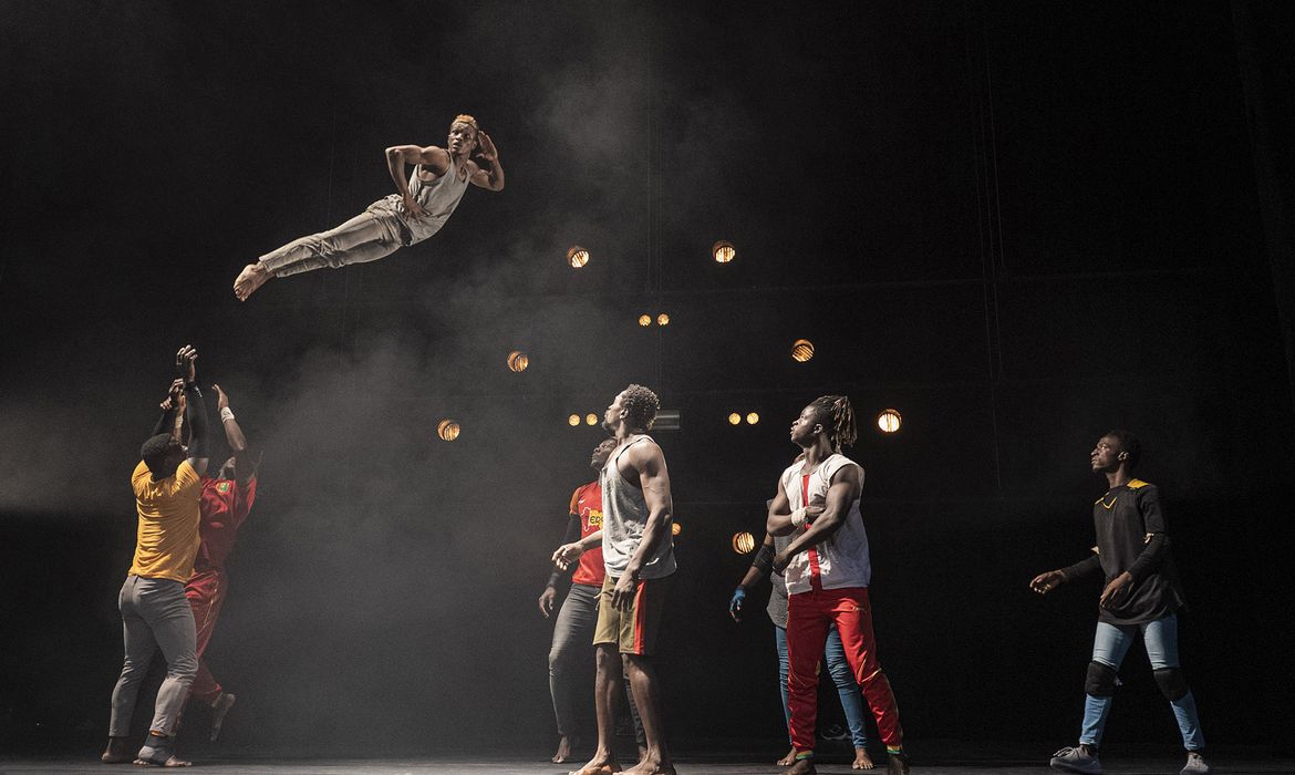 Festival de circo nas unidades do Sesc em São Paulo - YÉ – ÁGUA CIRCUS BAOBAB. Foto: Metlili.net/ SescSP