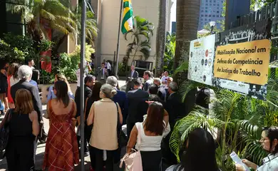 Rio de Janeiro (RJ), 07/05/2025 – Entidades fazem ato em defesa da competência da Justiça do Trabalho, no Tribunal Regional do Trabalho, no centro do Rio de Janeiro. Foto: Tomaz Silva/Agência Brasil