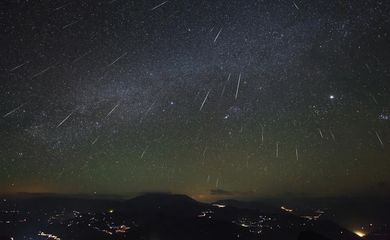 Brasília (DF), 13/12/2024 - Chuva de meteoros, fenômeno chamado Geminídeas. Foto: NASA/Divulgação