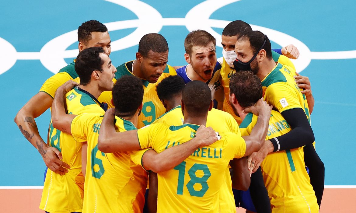 Volleyball - Men's Pool B - Brazil v Argentina