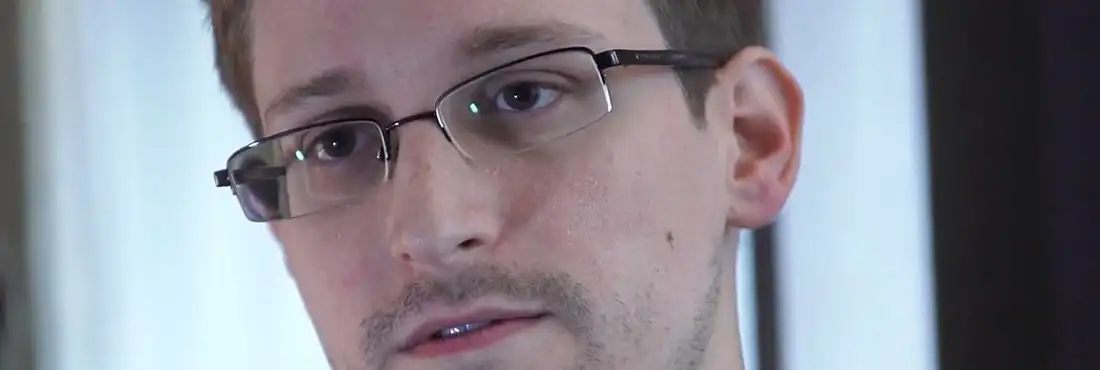 Edward Snowden, ex-agente do serviço secreto dos Estados Unidos (CIA) que revelou o monitoramento de telefonemas e uso da internet no país Edward Snowden, ex-agente do serviço secreto dos Estados Unidos (CIA) que revelou o monitoramento de telefonemas e uso da internet no país