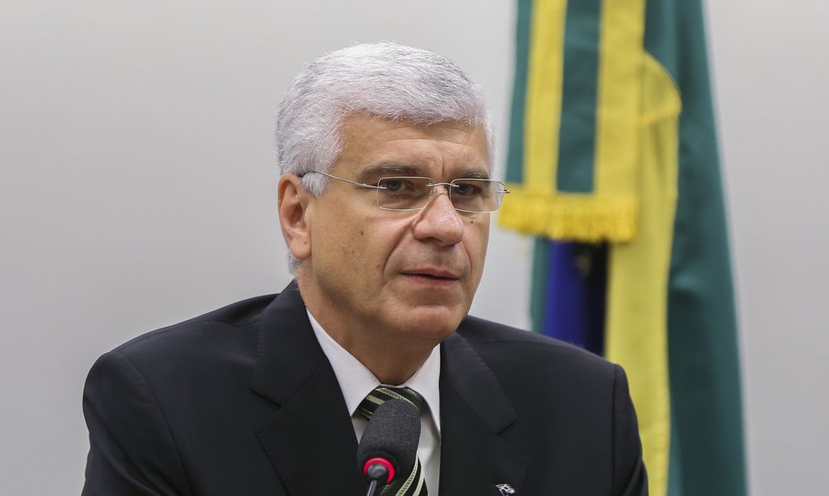 Brasília - O secretário da Receita Federal, Jorge Rachid, durante audiência pública na Comissão Especial de Combate à Corrupção para debater medidas contra a corrupção (Marcelo Camargo/Agência Brasil)