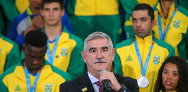 Secretário Décio Brasi recebe medalhistas dos Jogos Pan-Americanos de Lima, no Palácio do Planalto, em Brasília