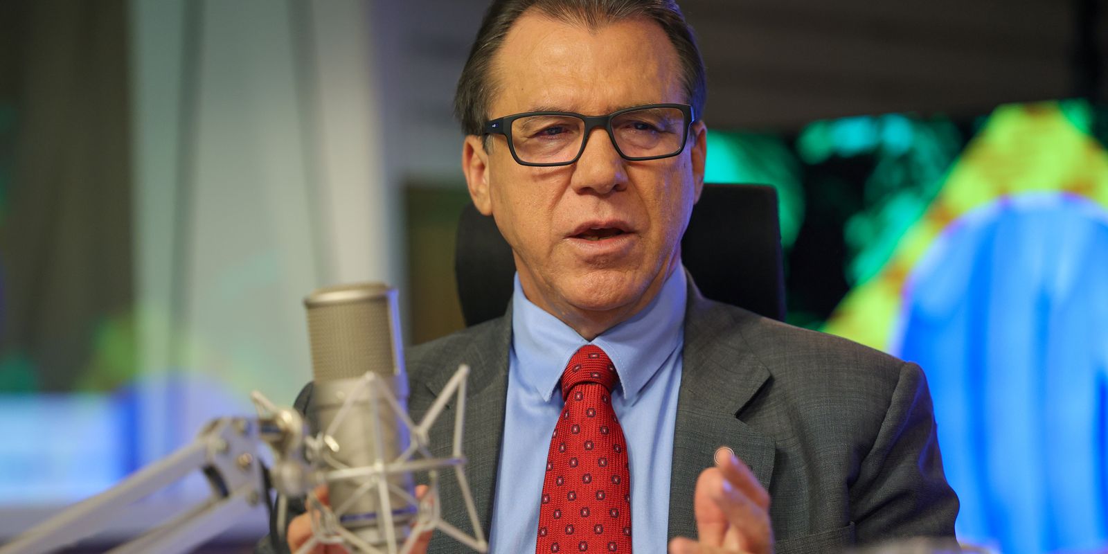 Jornada 6×1 é cruel, diz ministro do Trabalho, Luiz Marinho Jornada 6×1 é cruel, diz ministro do Trabalho, Luiz Marinho