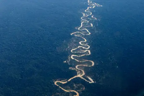 Alto Alegre (RR), 10/02/2023 - Áreas de garimpo ilegal na Terra Indígena Yanomami avistadas em viaduto ao longo do rio Mucajaí.  Foto: Fernando Frazão/Agência Brasil