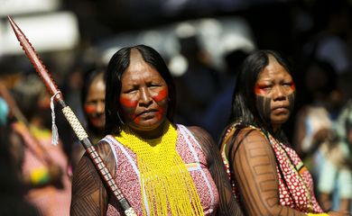Brasília - Mulheres indígenas chegam no Acampamento Terra Livre