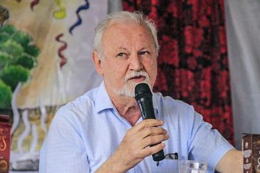 João Pedro Stedile, disrcusa na abertura da festa da colheita do café, com a presença de assentados e acampados do MST de todo o Espírito Santo, a abertura da 1ª Festa da Colheita do Café.<p></p>Foto: Cyla_Photo/MST/Divulgação<p></p>