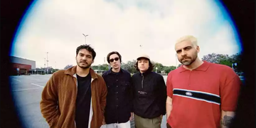 Lolla BR: Terno Rei prepara show com hits e novidades
