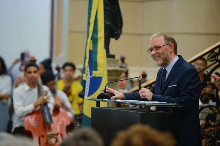 Tomaz Silva/Agência Brasil Rio de Janeiro (RJ), 30/05/2023 – O presidente da Fundação Biblioteca Nacional, Marco Lucchesi durante seu discurso de posse. Foto: Tomaz Silva/Agência Brasil