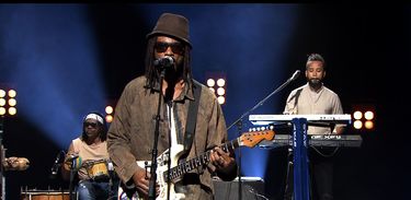 Todas as Bossas: Da Ghama usa a música para resgatar a raiz do reggae