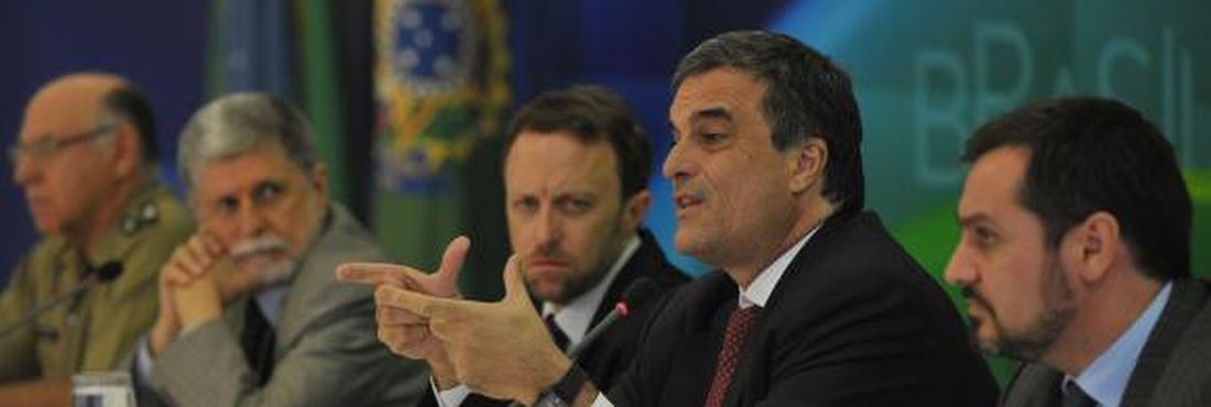 Ministros Celso Amorim e José Eduardo Cardozo dão detalhes sobre o esquema de segurança durante a Copa