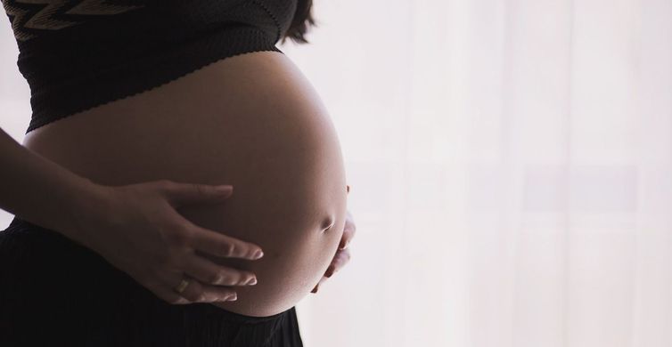 Obstetra comenta medos frequentes entre as grávidas | EBC Rádios
