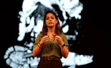 Belém (PA), 07/06/2025 - Mariana Plum, especialista em Defesa e Clima, e pensadora da segurança nacional, se apresenta no TEDx Amazônia, no Theatro da Paz, centro da cidade. Foto: Tânia Rêgo/Agência Brasil
